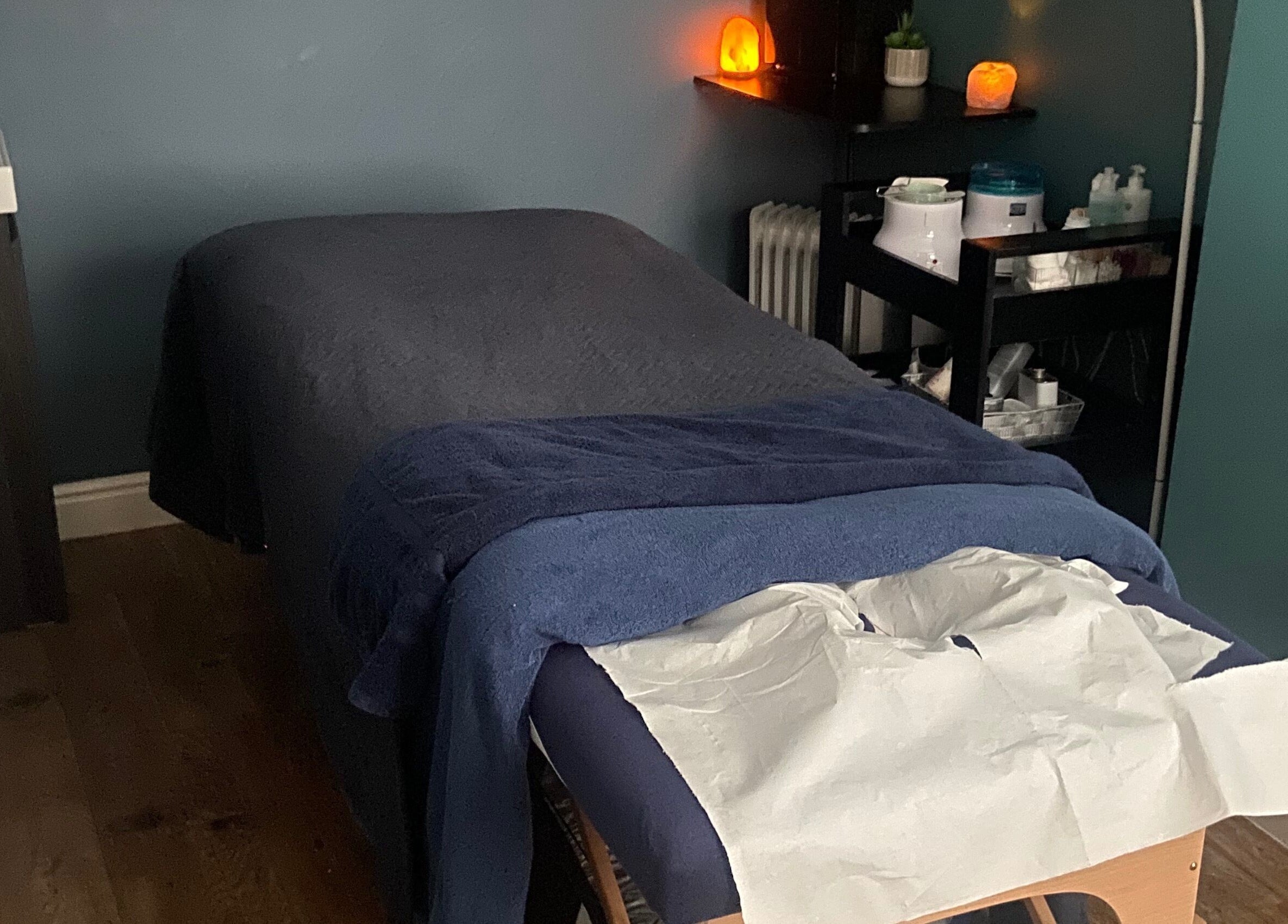 Relaxing treatment room at Hayley Leon Beauty, Hair and Beauty @no1, Sapcote, England, GB. Cozy and inviting.