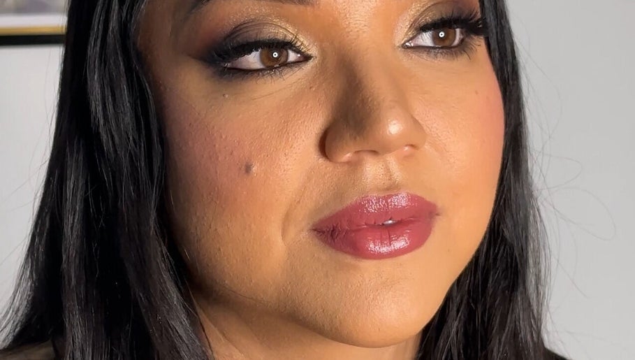 Close-up of elegant makeup application at Naomi Lee Makeup, Catherine Field, New South Wales, AU.