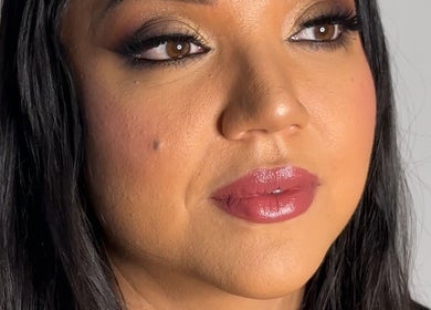 Close-up of elegant makeup application at Naomi Lee Makeup, Catherine Field, New South Wales, AU.