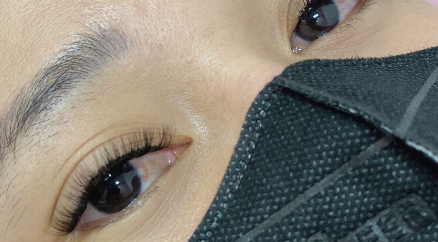 Close-up of eyelash extensions at Lash Desain in Daerah Khusus Ibukota Jakarta, Daerah Khusus Ibukota Jakarta, ID.
