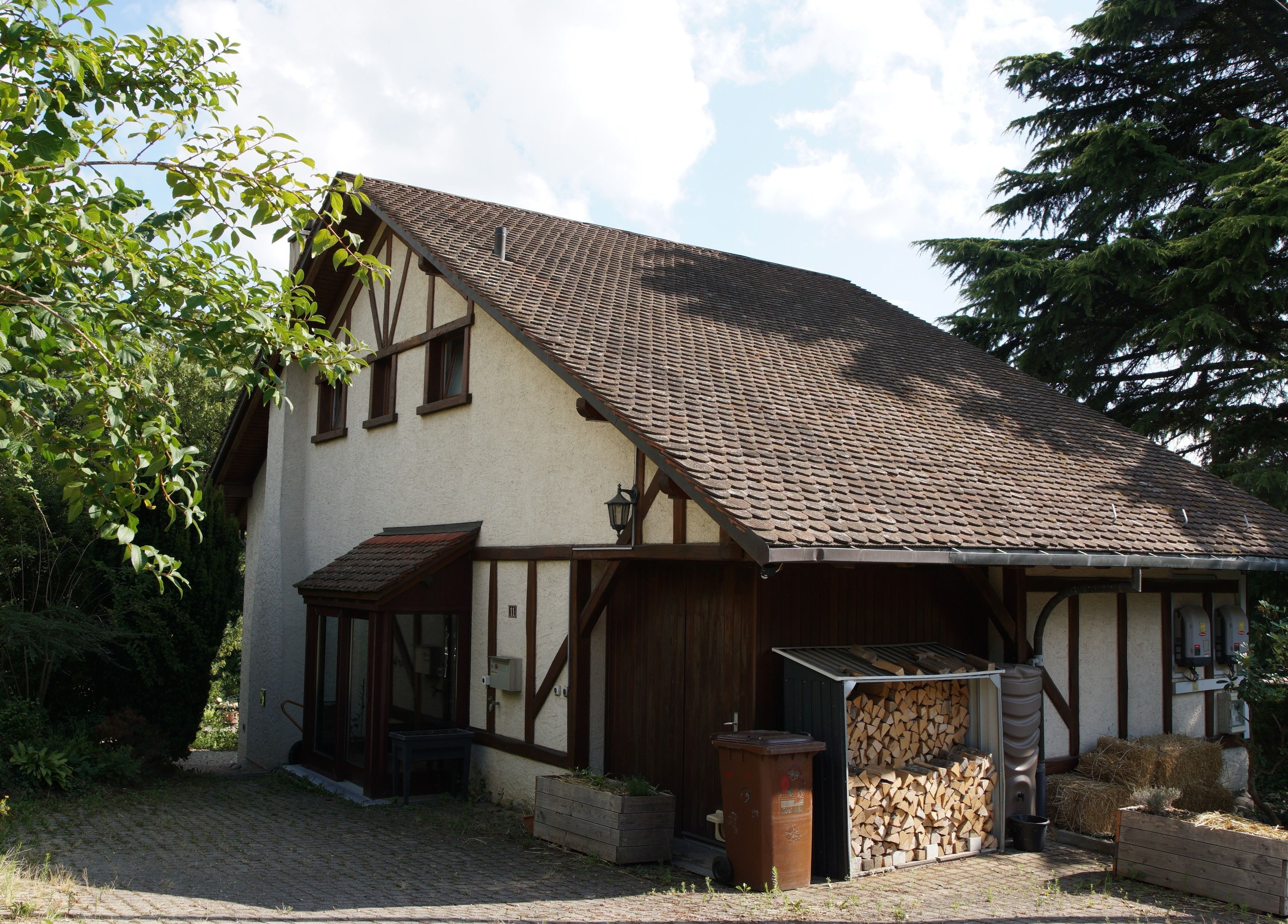 Charmante maison rustique entourée de verdure à À Toi À Moi, Romanel-sur-lausanne, Vaud, CH