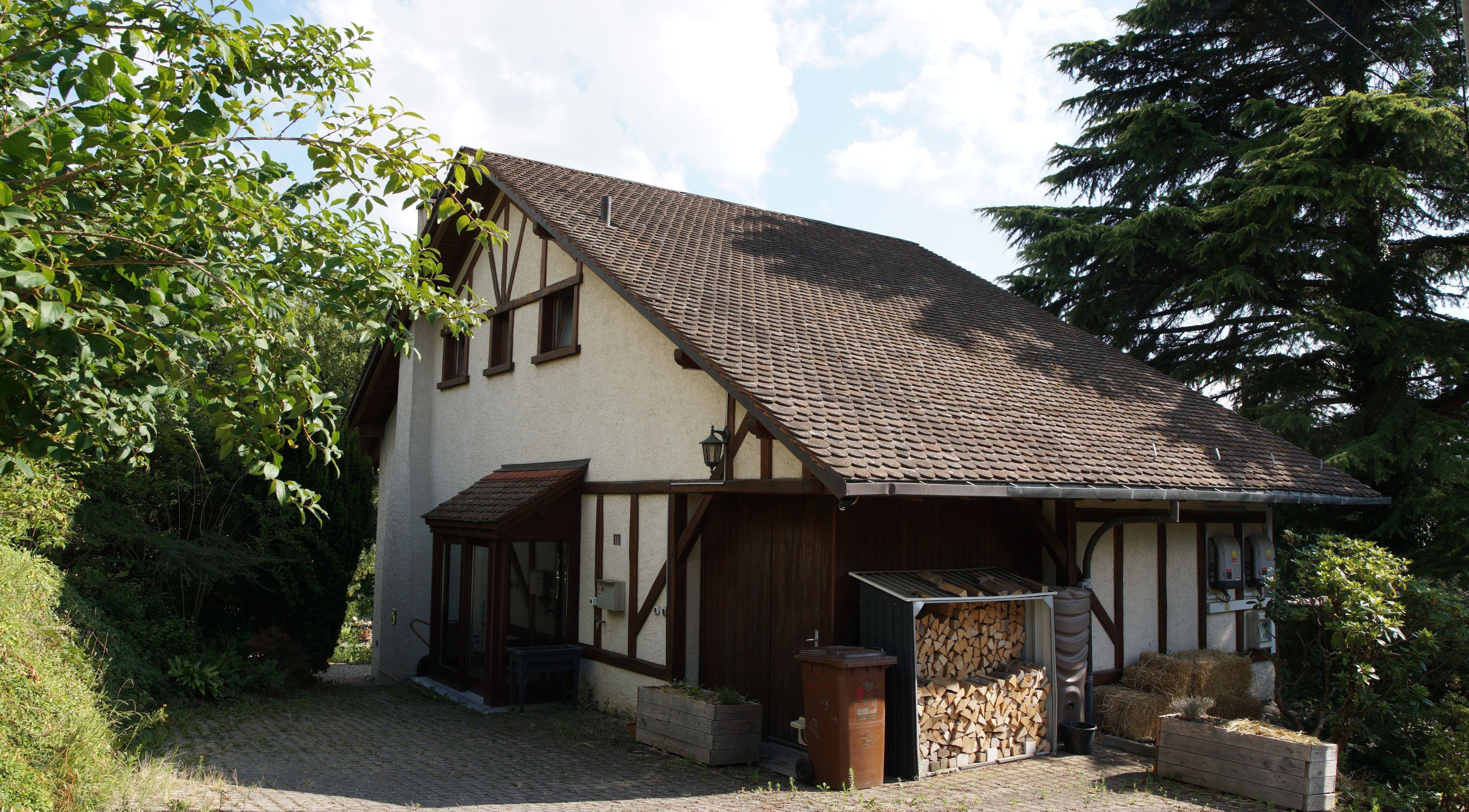 Charmante maison rustique entourée de verdure à À Toi À Moi, Romanel-sur-lausanne, Vaud, CH