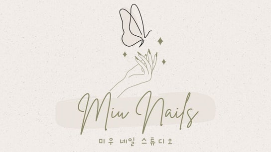 Miu Nails