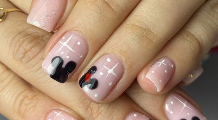 Bliss Studio Nails, bilde 2