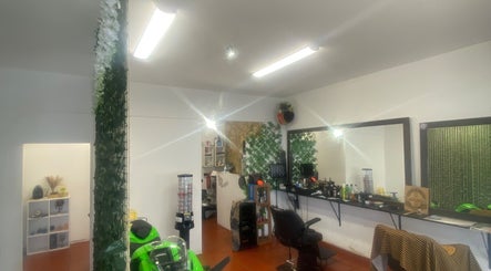 Laurindo Barbershop