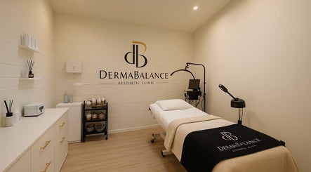 DermaBalance treatment room in Royal Tunbridge Wells, England, GB. Elegant decor with relaxing ambiance.