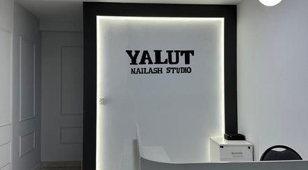 รูป Yalut Nailash Studio 2