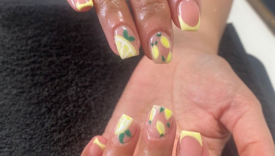 Nails And Beauty At Iconic Face obrázek 1