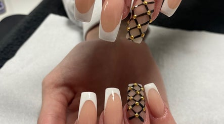 Nails And Beauty At Iconic Face obrázek 2