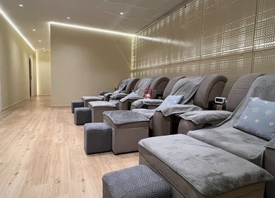 Cozy reclining chairs at Zenn Harmony Healing, Kuala Lumpur, Wilayah Persekutuan Kuala Lumpur, MY.