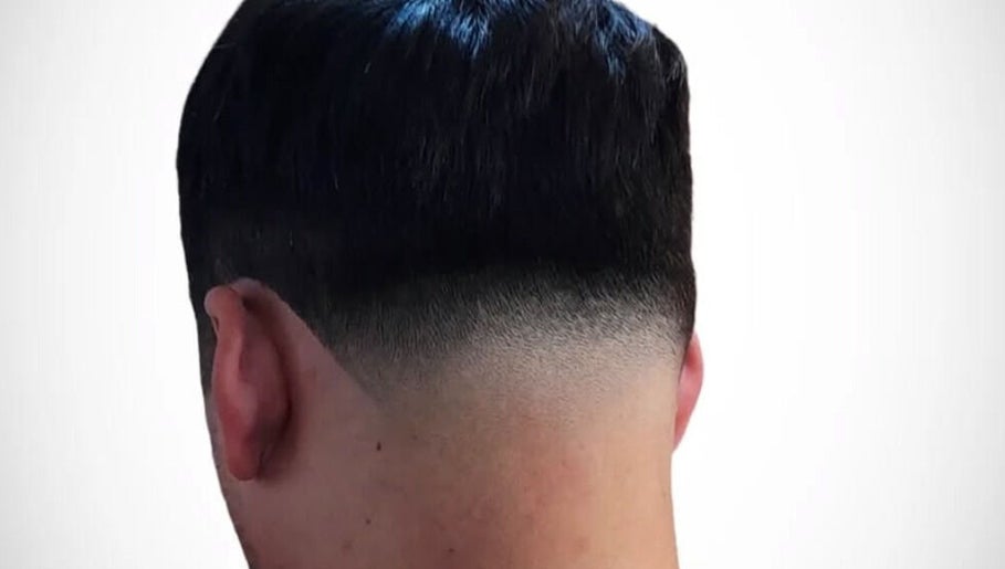 Immagine 1, Lo de petro barber