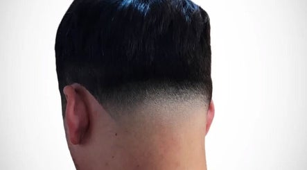 Lo de petro barber
