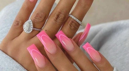 B & B Spa and Nails (Nails By Bella)