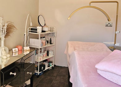 Flutters Lash Studio's cozy treatment room in Washingborough, England, GB with a relaxing atmosphere.