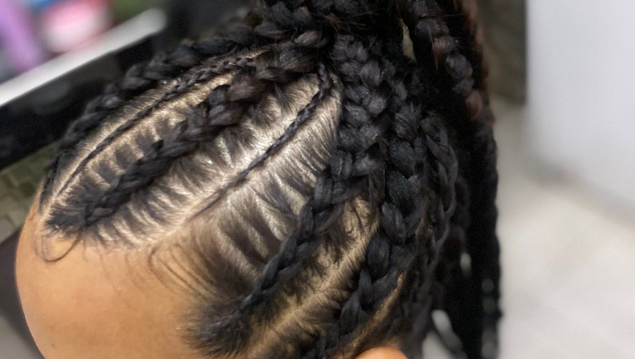 the_hair_corner_tt image 1