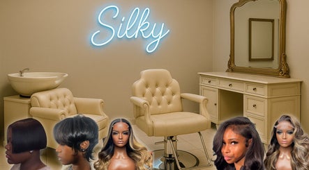 Elegant salon interior of Silky Sew Ins | Silk Press & Healthy Hair Experts, New York, New York, US.
