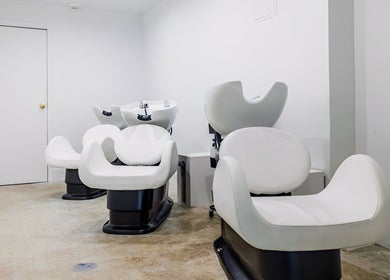 Chic salon wash stations at Silky | The Healthy Hair Experts 2, Brooklyn, New York, US.