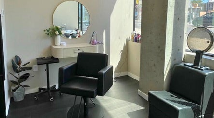 Modern salon interior at Silky | The Healthy Hair Experts 2, Brooklyn, New York, US. Stylish chair and mirror setup.