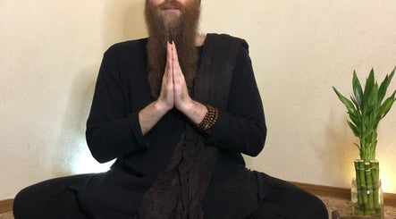 Guruji image 2