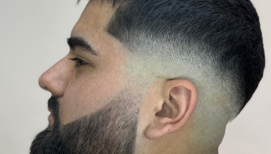 Adrian barber💈 image 1