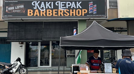 Kaki Lepak Barbershop, bilde 2