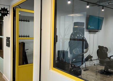 Shanstyling suite featuring modern chairs and decor in London, England, GB enhancing the wellness experience.