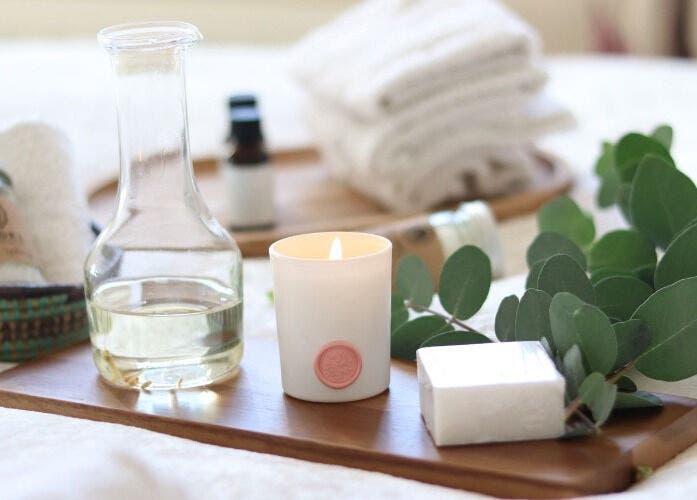 Calming spa essentials at Chokdee Thai Massage by Meaw in Perth, Scotland, GB with candle and eucalyptus.
