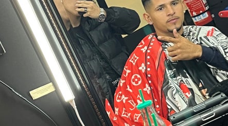 Niko Agustin Barber obrázek 2