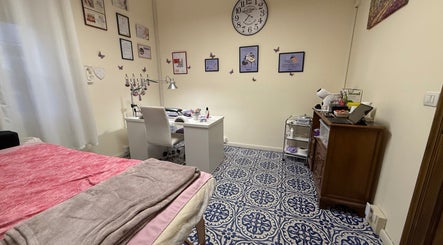 Interno accogliente del Beauty Lab di Chiara Nurra a Sassari, Sardegna, IT. Arredo elegante e rilassante.