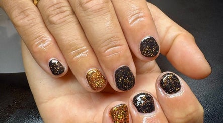 Nails by Delle