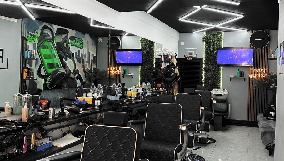 FRESH FADES | SWIEQI | 📍 imej 1