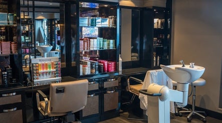 Hussam Salon image 2