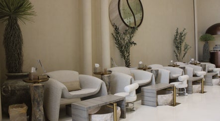 Layers Spa  - شركة طبقات الجمال النسائية