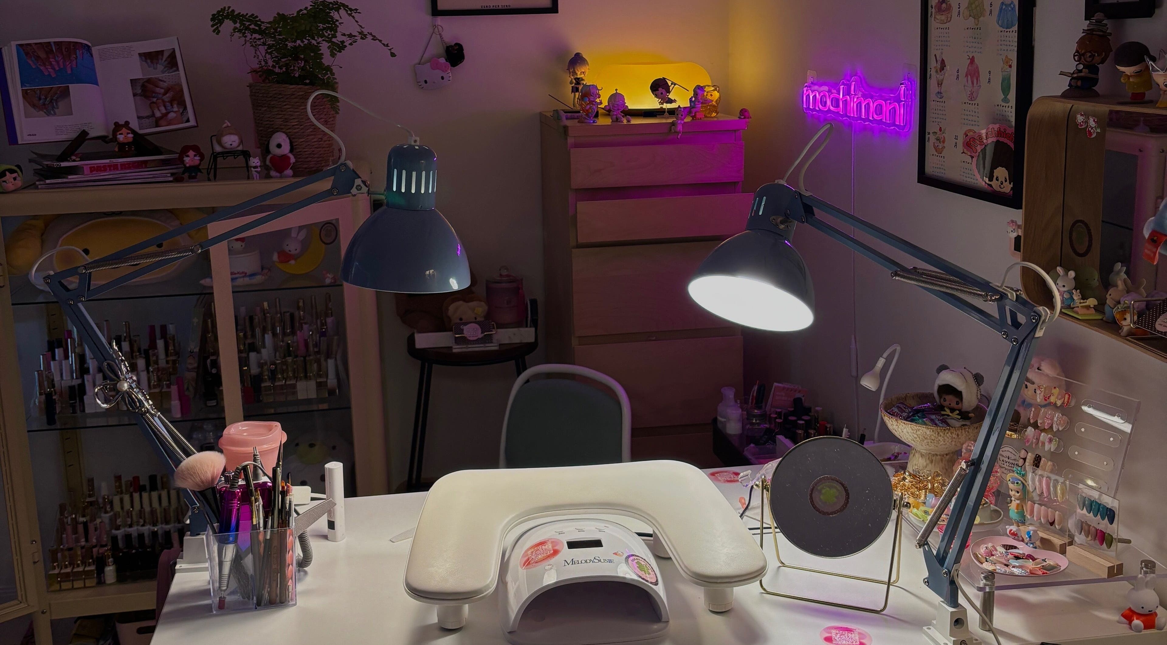 Modern nail studio at Mochiimanii, Yeronga, Queensland, AU with artistic décor and lighting.