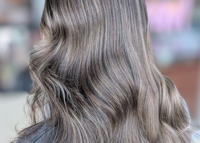 Luxurious wavy hairstyle by Hair By Jaimie, Melbourne, Victoria, AU.