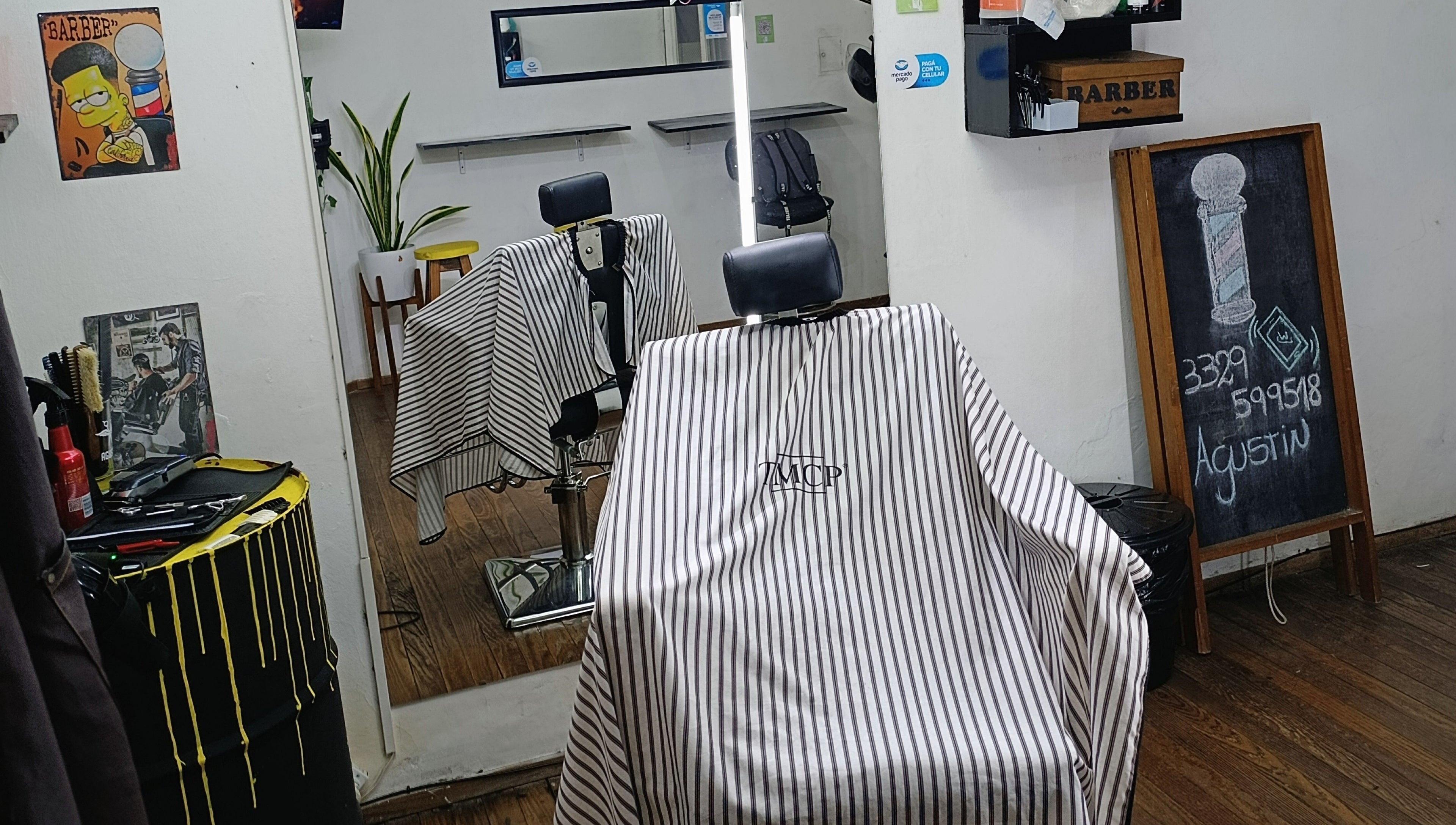 Silla de barbero en Picu Barbería, San Nicolás De Los Arroyos, Provincia De Buenos Aires, AR.