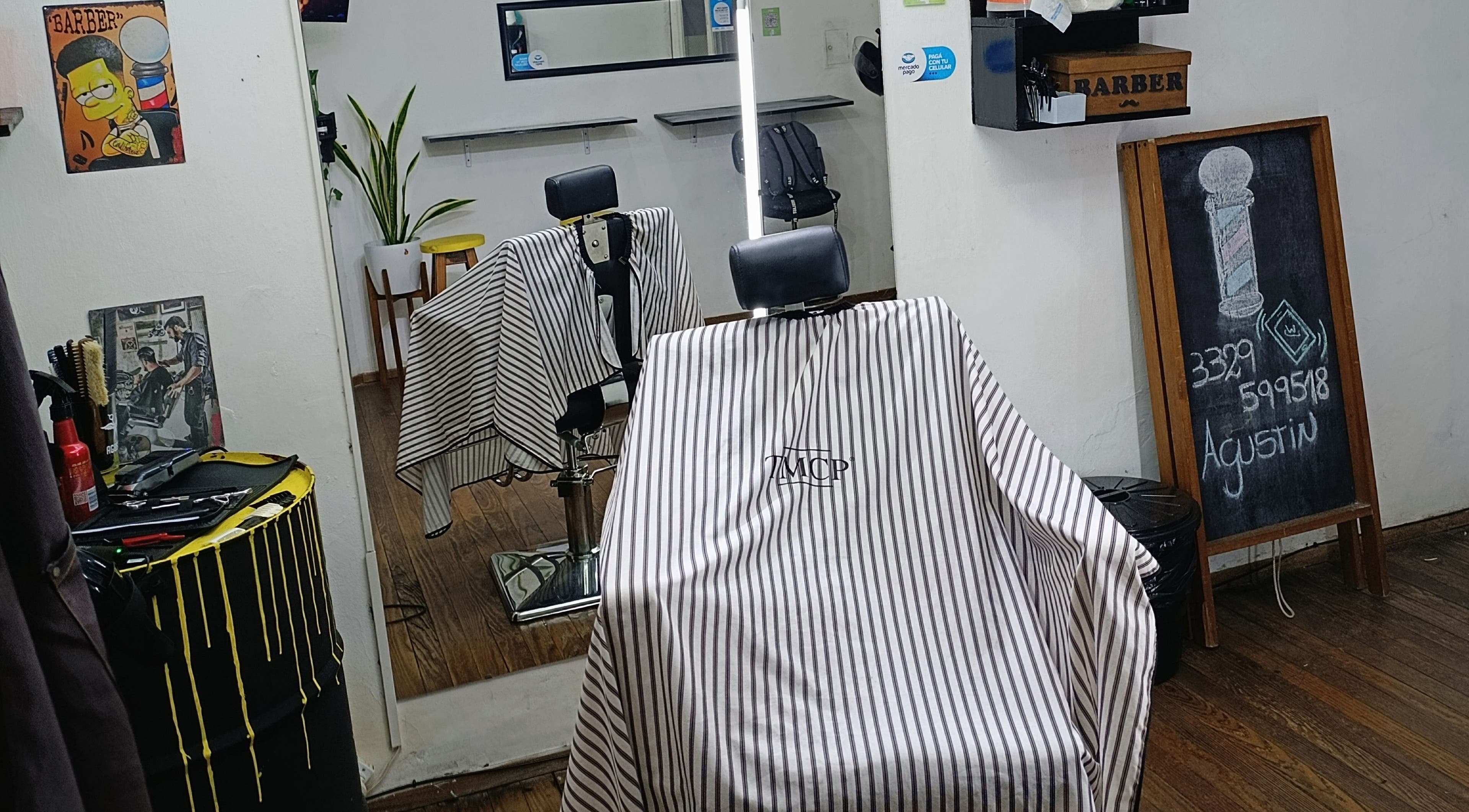 Silla de barbero en Picu Barbería, San Nicolás De Los Arroyos, Provincia De Buenos Aires, AR.