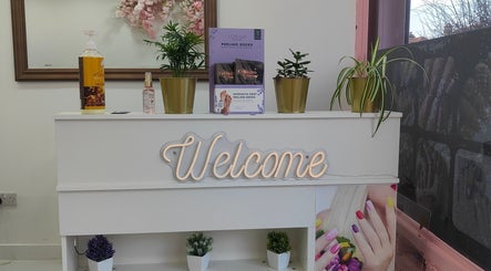 High-End Nails image 2