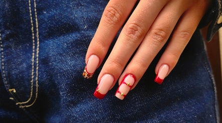 Nail's Secret