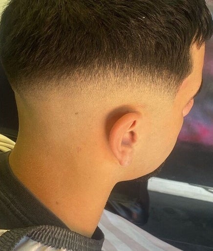 S G A barbershop image 2