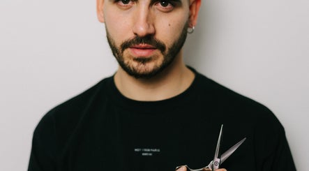 Cut & Crafts Barbershop
