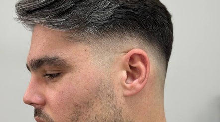 Cut & Crafts Barbershop图像3