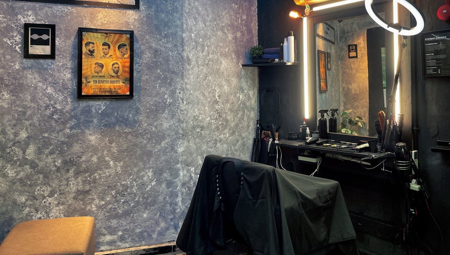 Contemporary barber setup at Room41 Barber, Klang, Selangor, MY with stylish decor and professional tools.