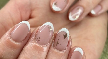 Stylish nail art with stars at Aesthetics by Kaylee, Mashishing, Mpumalanga, ZA.