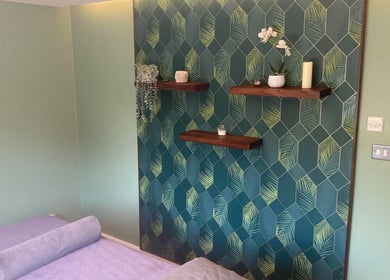 Calming therapy room at Holistic Calibration in London, England, GB with elegant decor and relaxing ambiance.