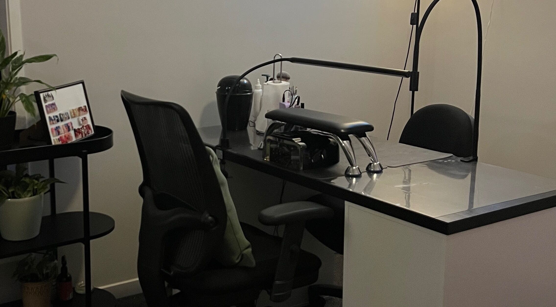 Nevar Beauty in Richlands, Queensland, AU offers a tranquil nail station for premium manicure services.