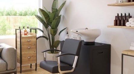 The Hair District Co
