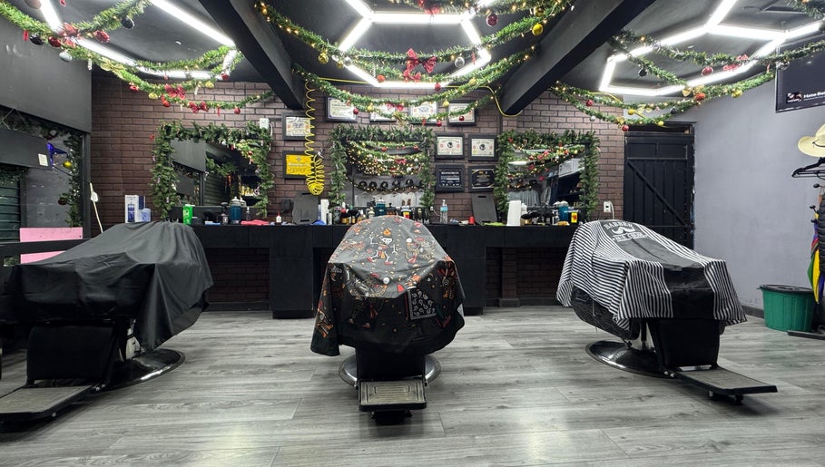 Dirty Soul´s Barber Shop, bild 1