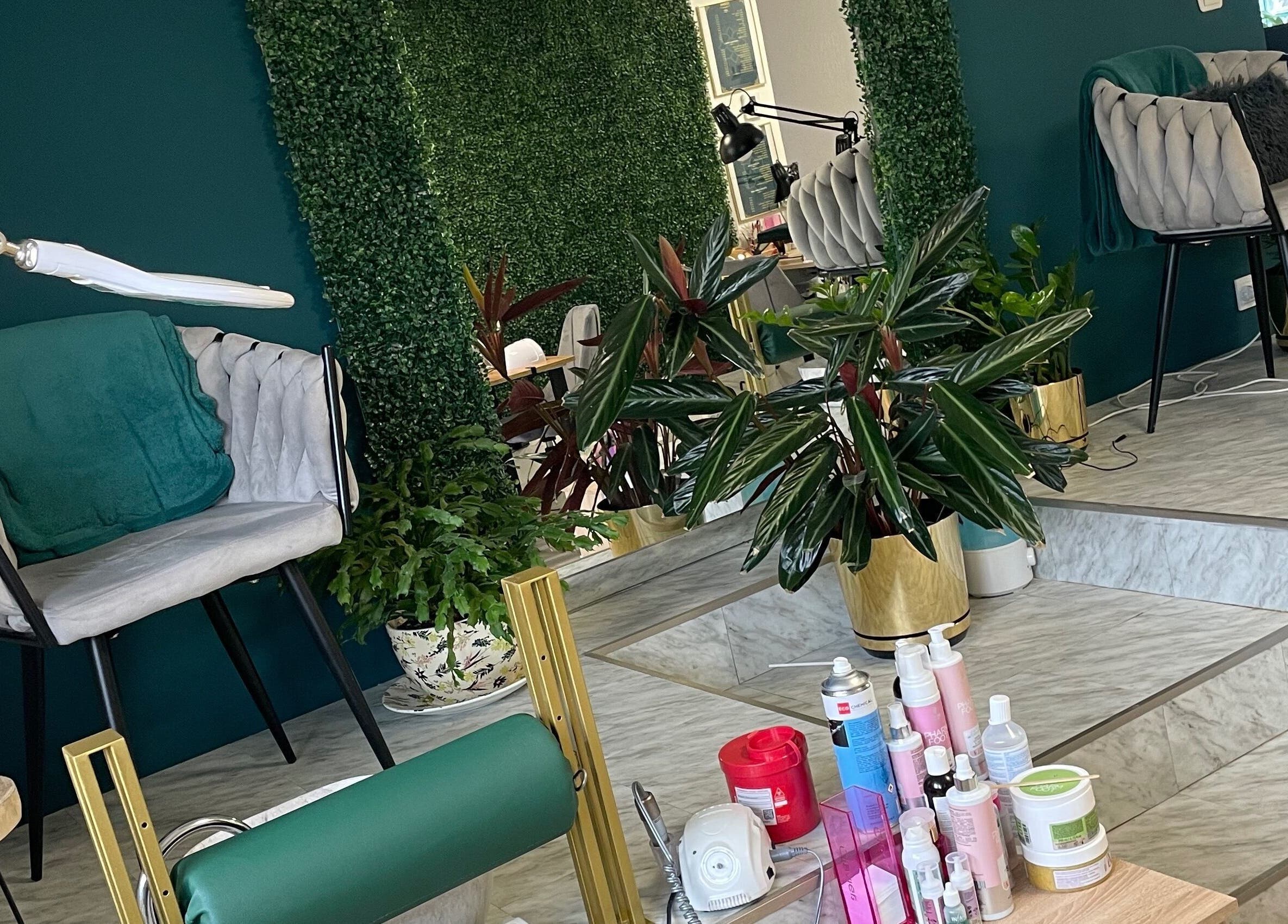 Elegancki wystrój wnętrza Studio Urody Passiflora S.C., Białystok, Województwo Podlaskie, PL.