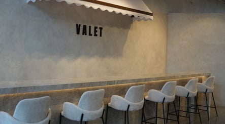 Valet Nails